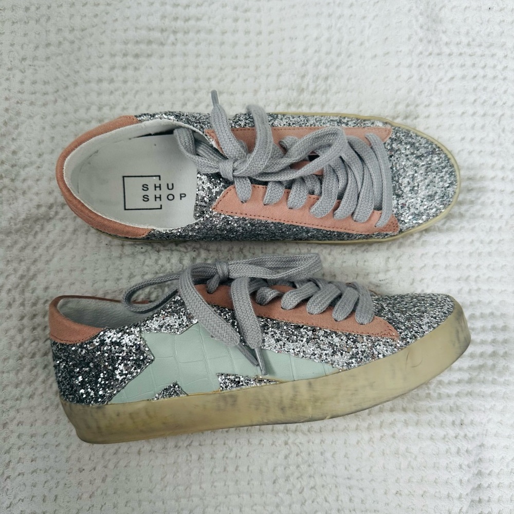 New ShuShop Women's Sabrina Metallic Silver Glitter Sneakers